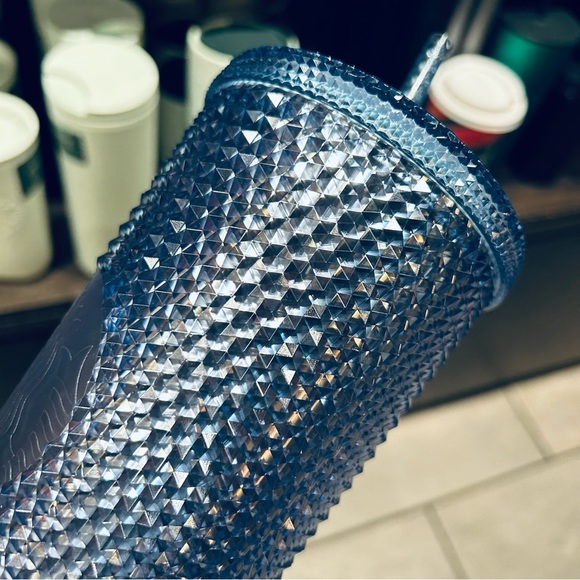 Starbucks Icicle Blue Studded Cup Ombre Gradient Tumbler Venti New Holiday 2023 - Picture 9 of 12